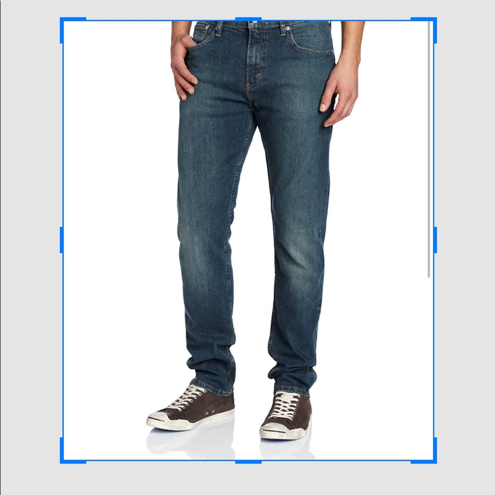 5 pairs of 508 Levi’s